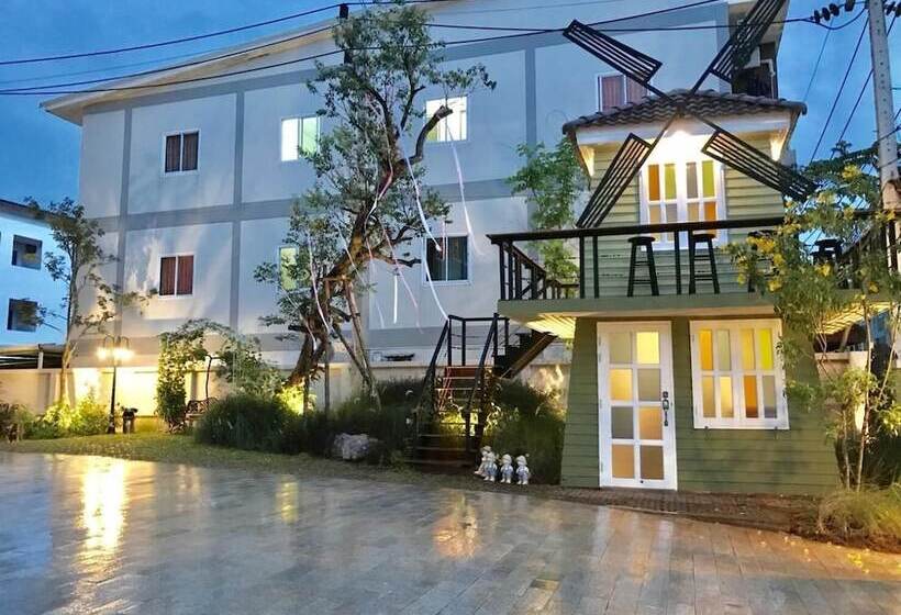 בית מלון כפרי Ploy S Pearl