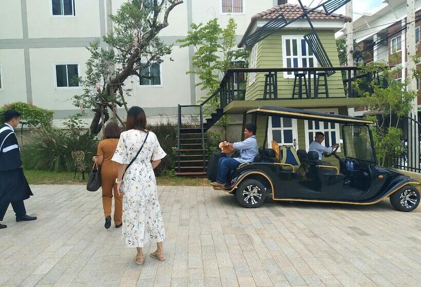 בית מלון כפרי Ploy S Pearl