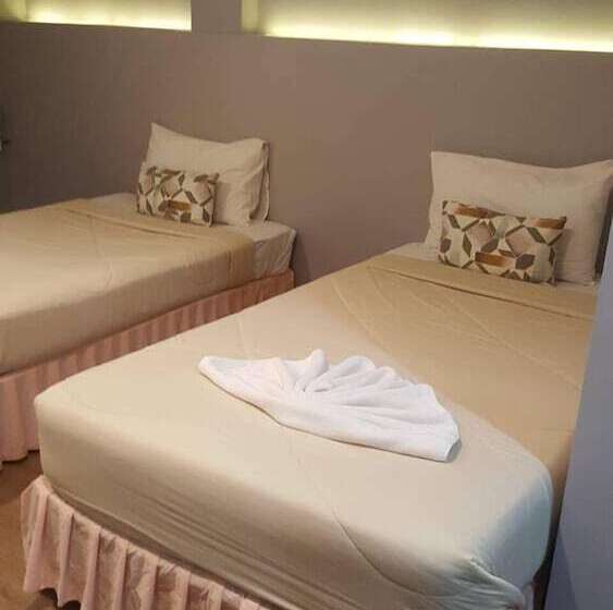 호텔 Polkadot Hostel