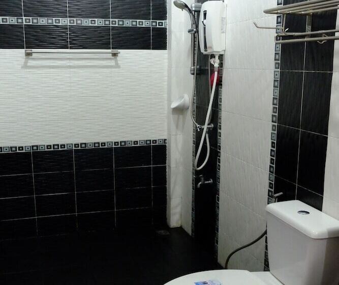 호텔 Pt House Resort