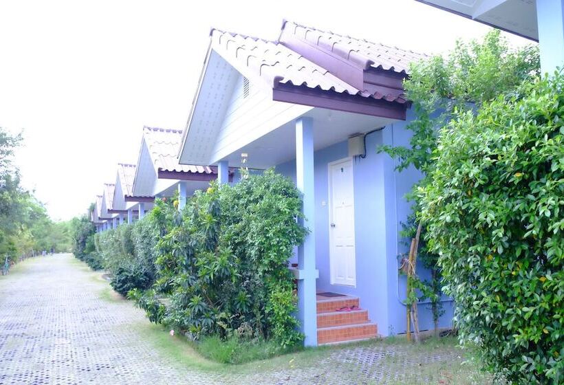 호텔 Pt House Resort