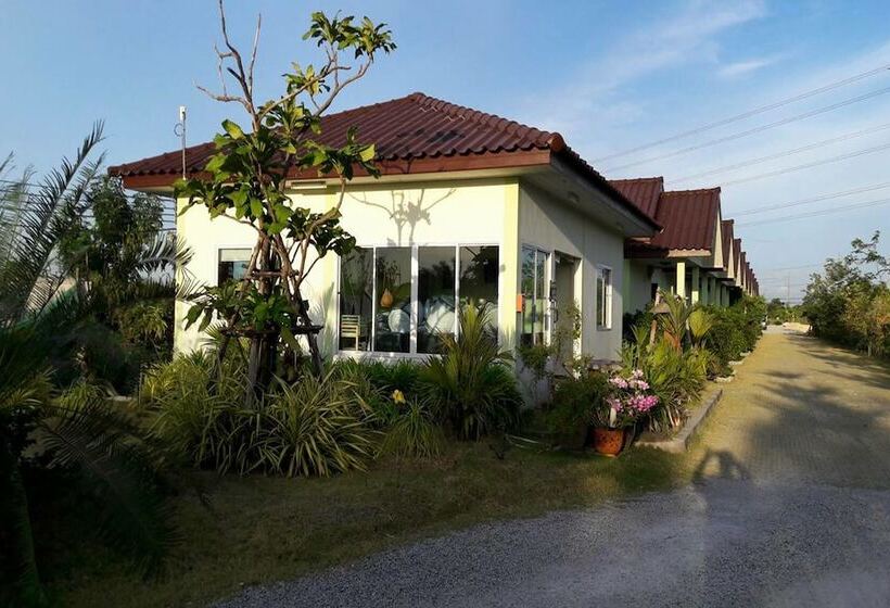 호텔 Pt House Resort