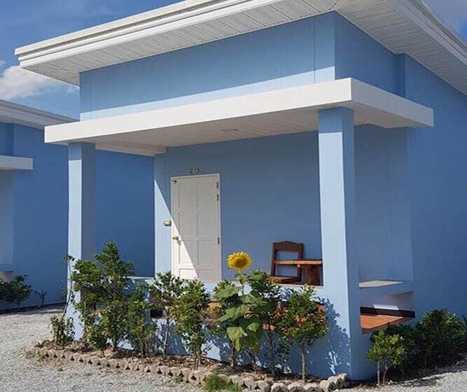 호텔 Pt House Resort