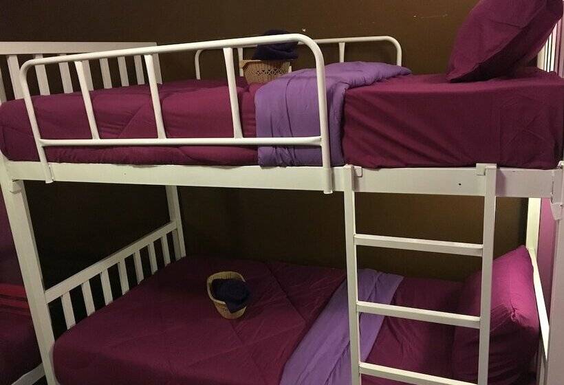 Szálloda Resting Place Hostel