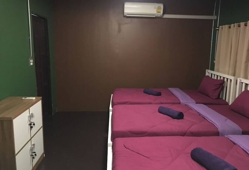 Szálloda Resting Place Hostel