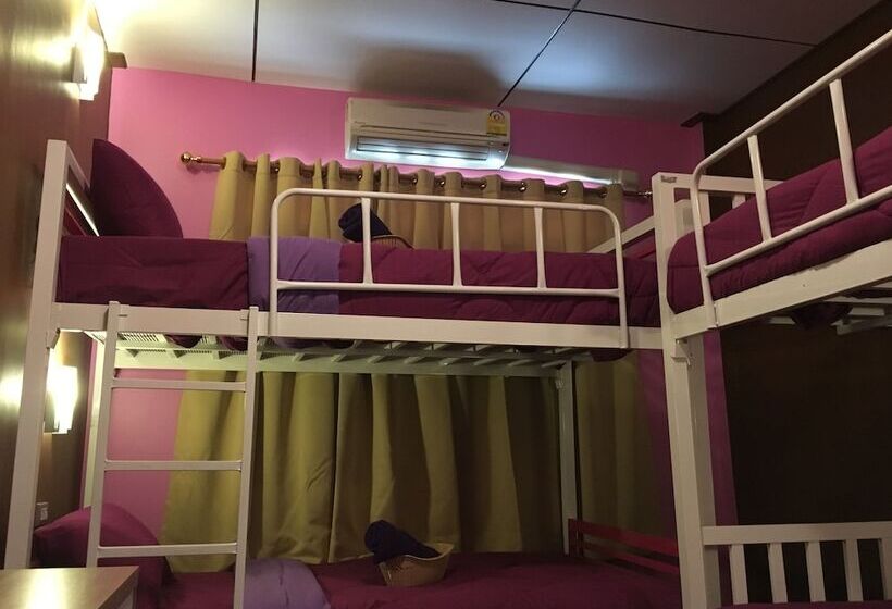 Szálloda Resting Place Hostel