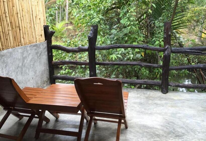 호텔 Ruean Thai Nai Bang By Pansak Resort