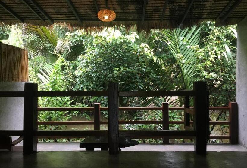 호텔 Ruean Thai Nai Bang By Pansak Resort