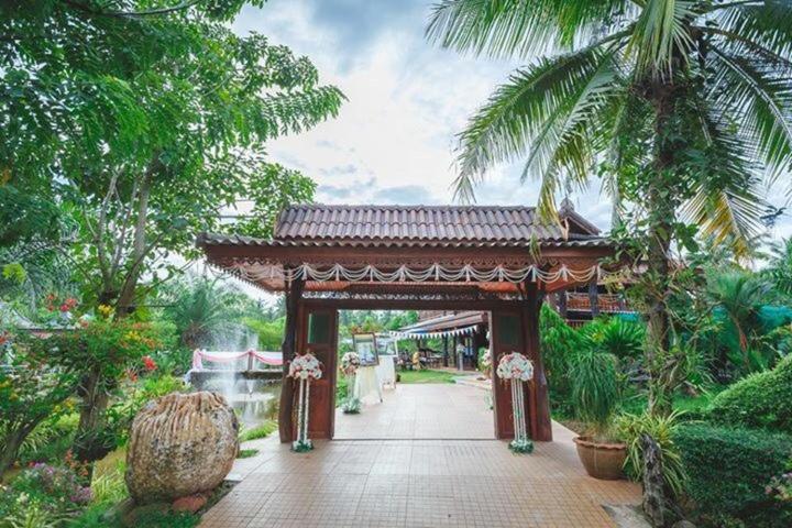 호텔 Ruean Thai Nai Bang By Pansak Resort