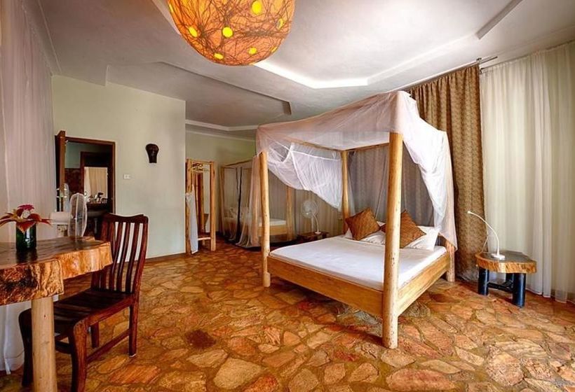 هتل Source Of The Smile