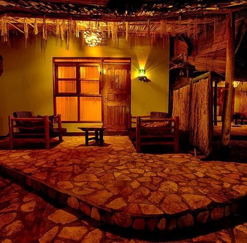 هتل Source Of The Smile