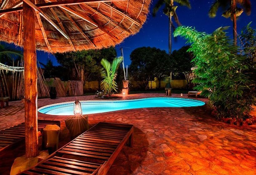 هتل Source Of The Smile