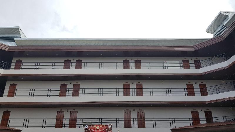 ホテル The Grand Apartment