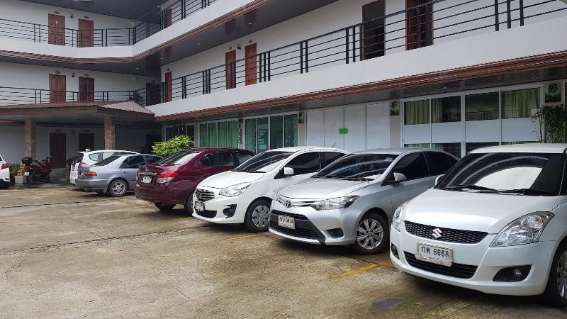 ホテル The Grand Apartment