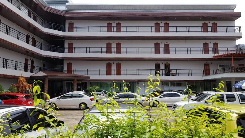 ホテル The Grand Apartment