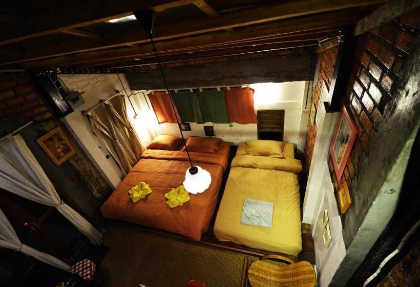 Отель The Old Times Nakhon