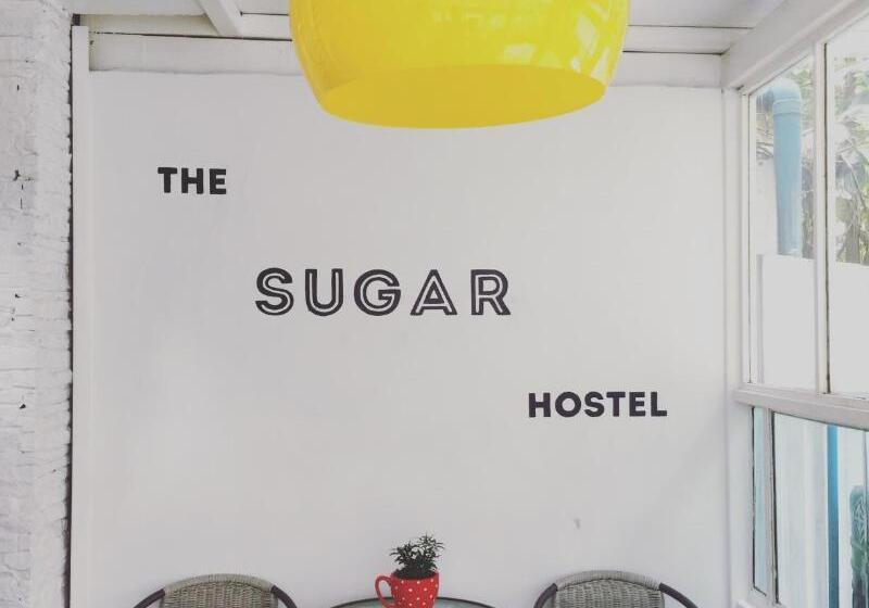 בית מלון כפרי The Sugar Hostel