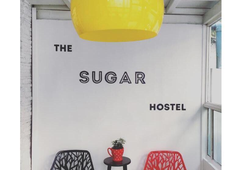 בית מלון כפרי The Sugar Hostel