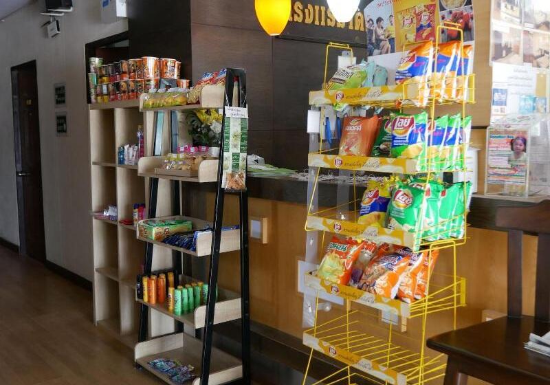 Отель The Village Phitsanulok