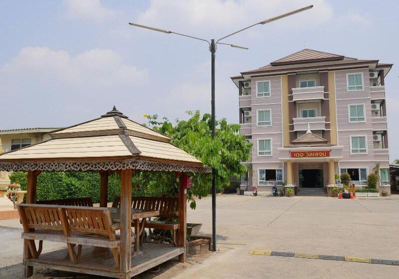 Отель The Village Phitsanulok