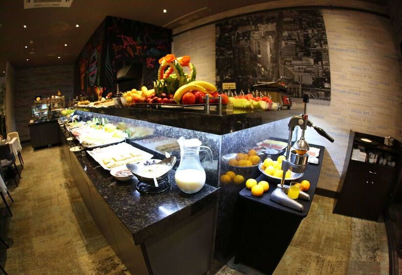 ホテル Tryp By Wyndham Istanbul Sancaktepe