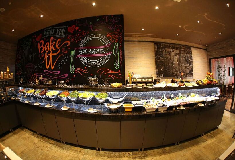 ホテル Tryp By Wyndham Istanbul Sancaktepe