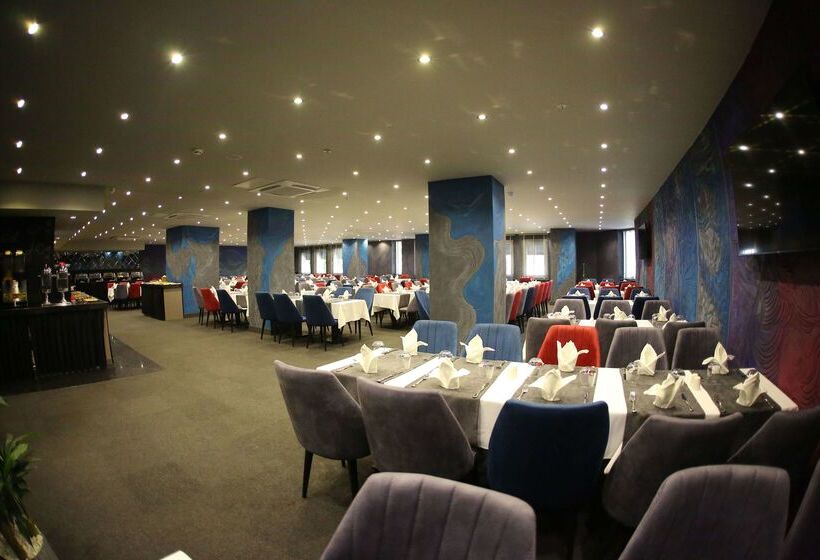 ホテル Tryp By Wyndham Istanbul Sancaktepe