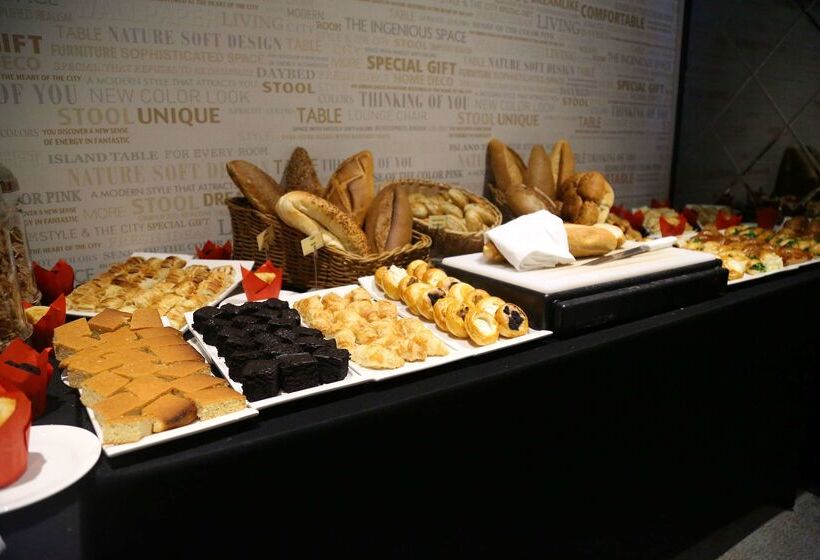 ホテル Tryp By Wyndham Istanbul Sancaktepe