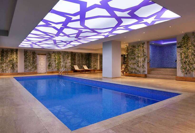 ホテル Tryp By Wyndham Istanbul Sancaktepe