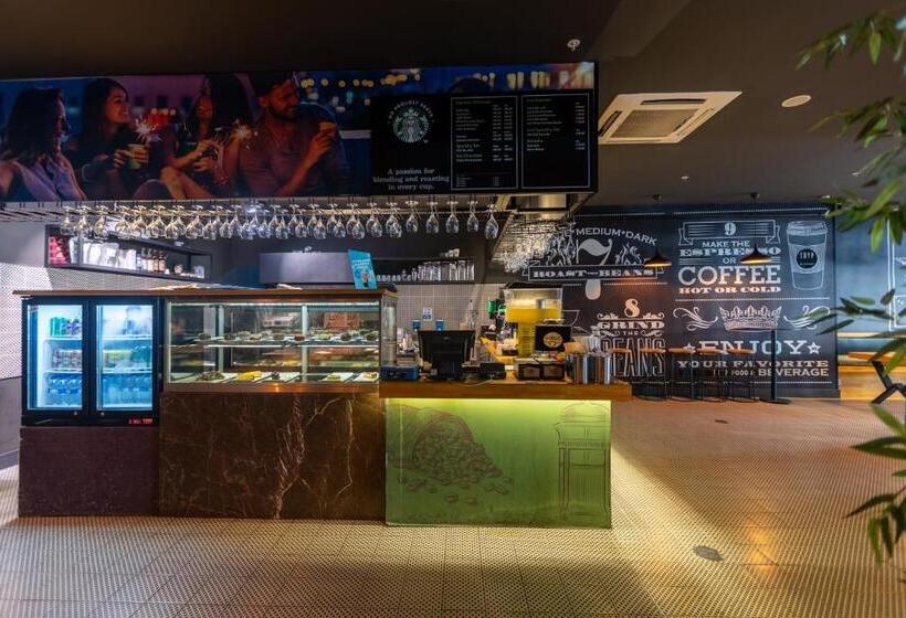 ホテル Tryp By Wyndham Istanbul Sancaktepe