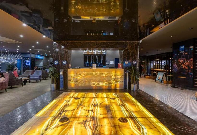 ホテル Tryp By Wyndham Istanbul Sancaktepe
