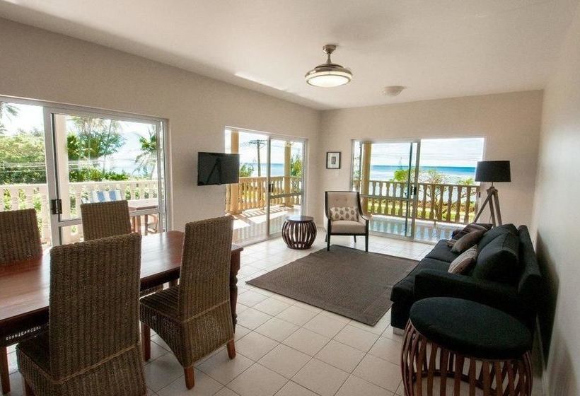 هتل Villa Apartments Westside