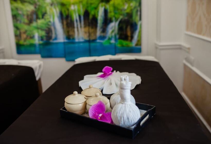 هتل Viola Royal  & Spa