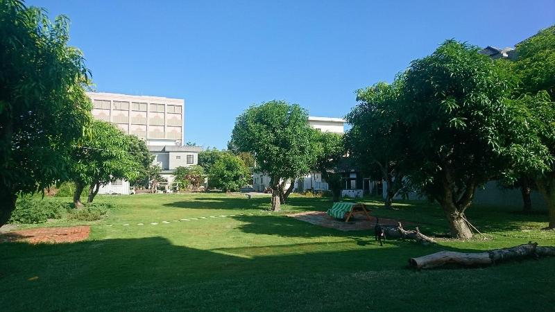 هتل White Pine Village