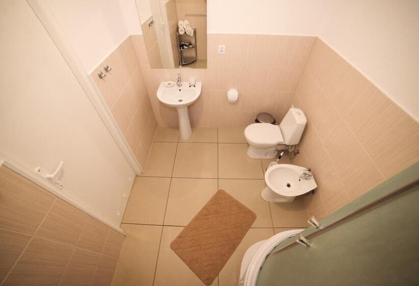 Jam Hotel Truskavets