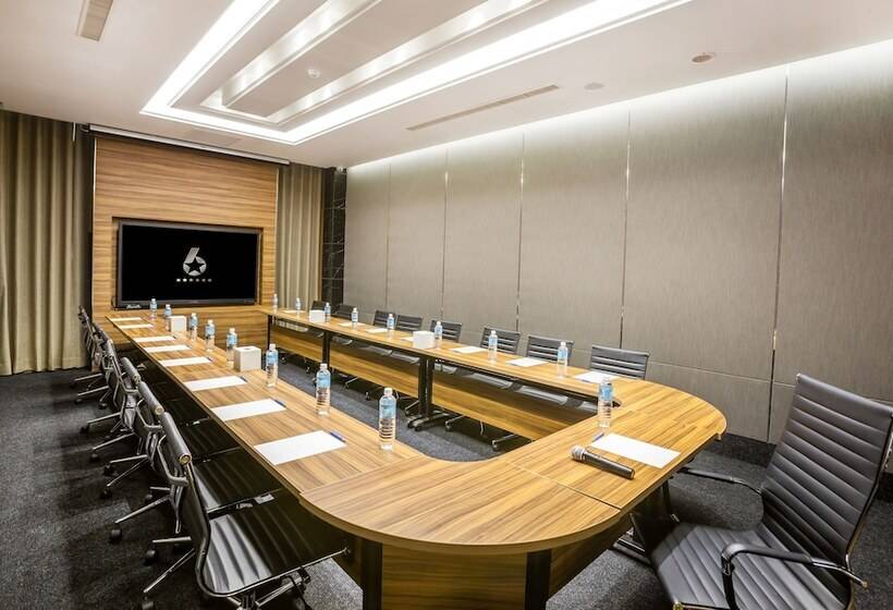 Six Star Motel  Taoyuan