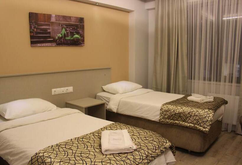 The Corner Inn Hotels By Suit