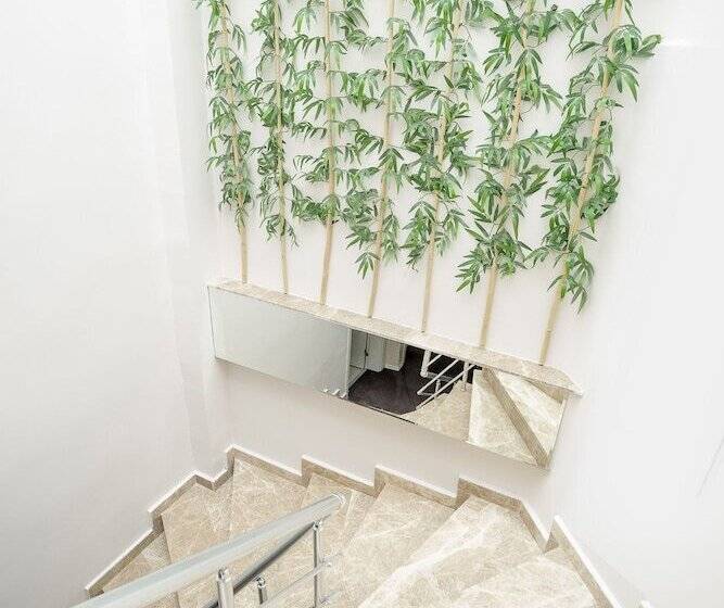 The Corner Inn Hotels By Suit