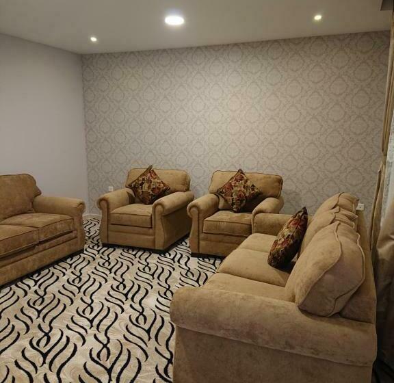 اجنحة النرجس الفندقية