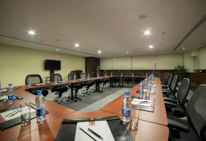 호텔 Al Rashid Residence