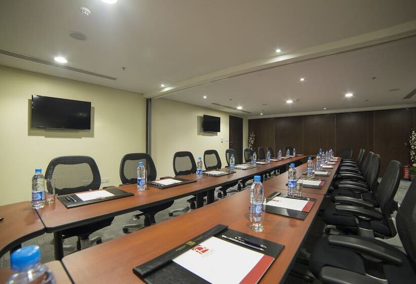 호텔 Al Rashid Residence