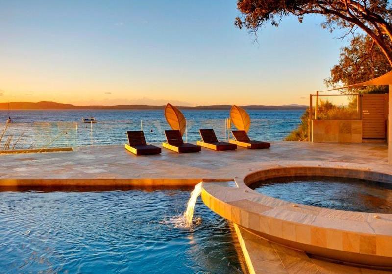 Отель Amarna Luxury Beach Resort