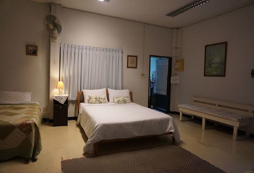 فندق Baan Rub Aroon Guesthouse