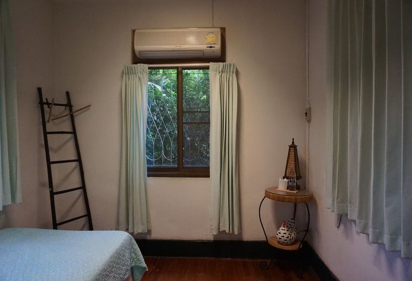 فندق Baan Rub Aroon Guesthouse