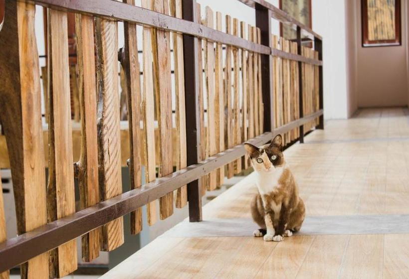 فندق Ban Klong Srabua