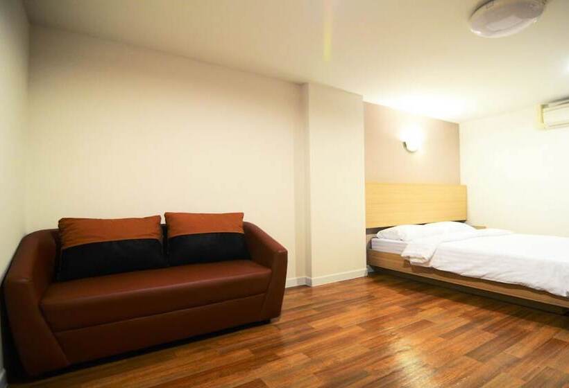 ホテル Bangna 21 Residence