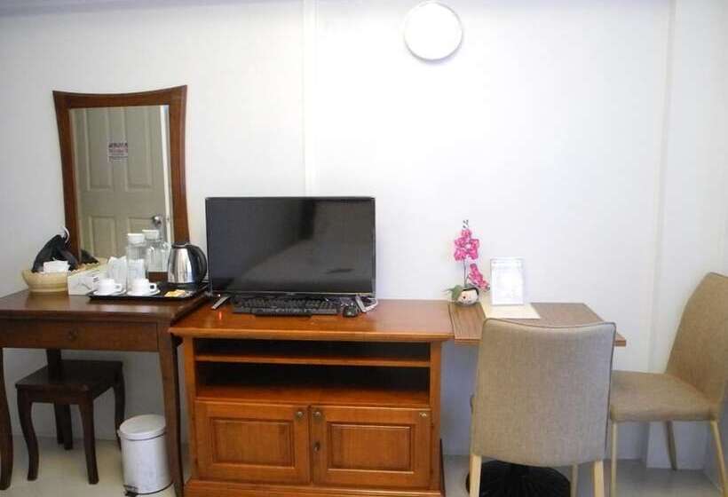 Hotell Bann Tawan Hostel Chiang Rai