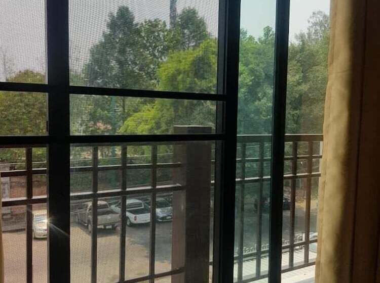 Hotell Bann Tawan Hostel Chiang Rai