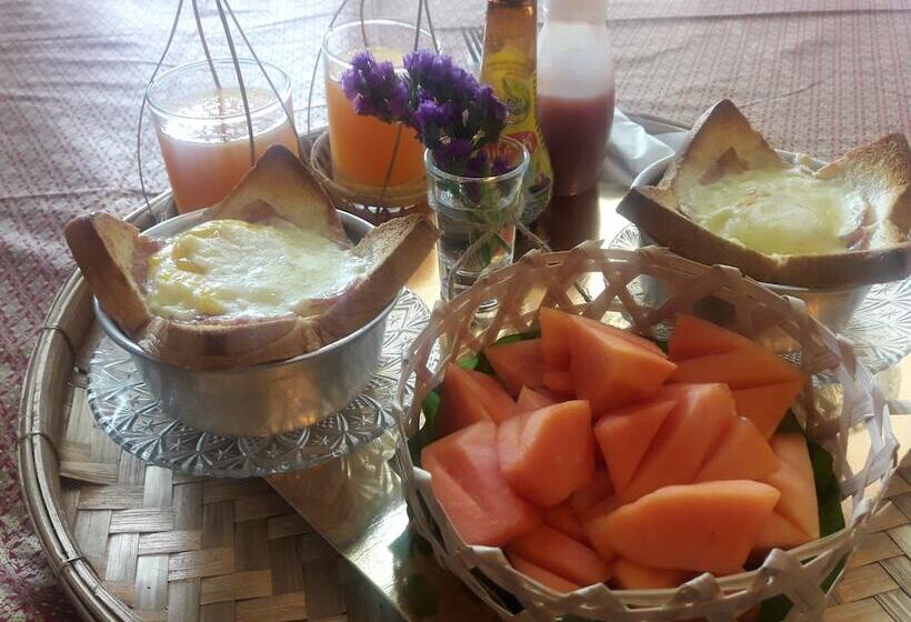 Hotell Bann Tawan Hostel Chiang Rai