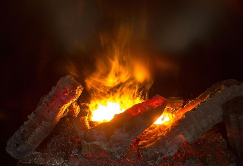 בית מלון כפרי Bauer Garni